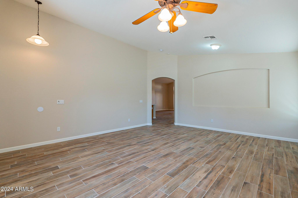 11570 W Yuma Street - Photo 5