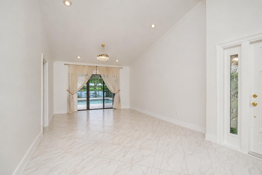 9708 Erica Court - Photo 54