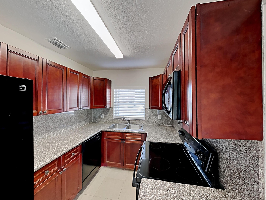 1230 Sw 6th Avenue - Photo 11