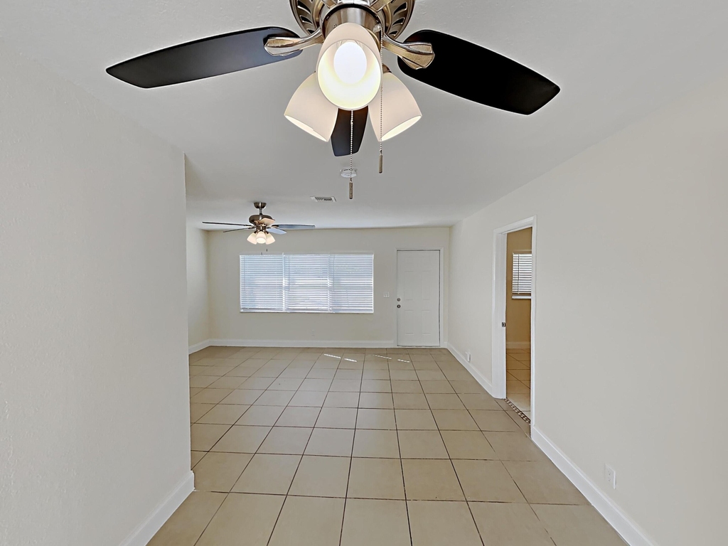 1230 Sw 6th Avenue - Photo 14