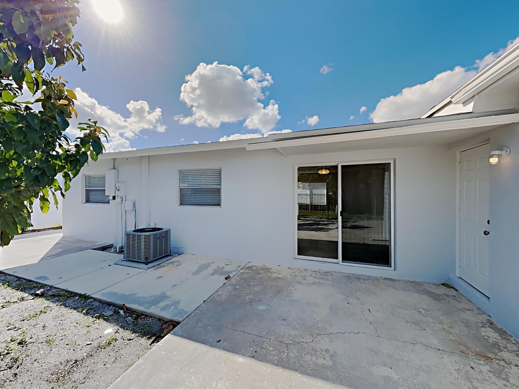 1230 Sw 6th Avenue - Photo 17