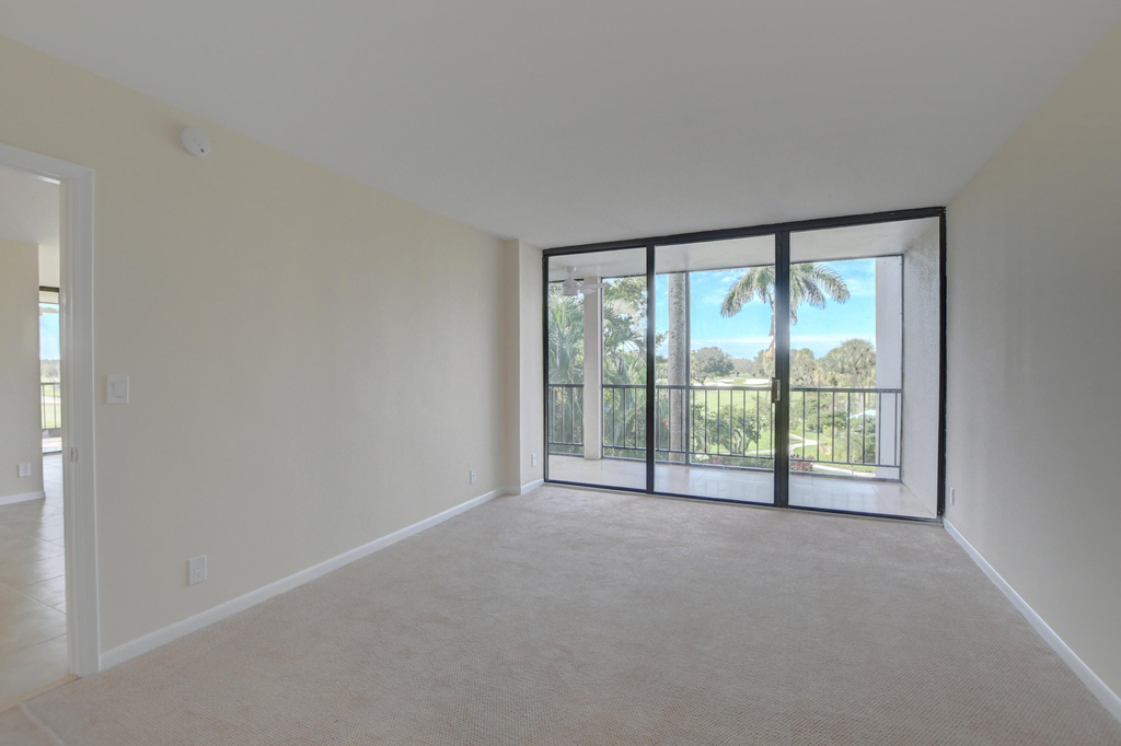 6797 Willow Wood Drive - Photo 11