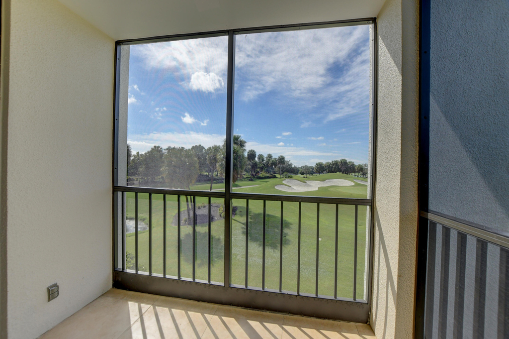 6797 Willow Wood Drive - Photo 10