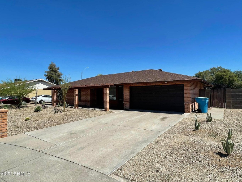 13243 N 47th Place - Photo 2