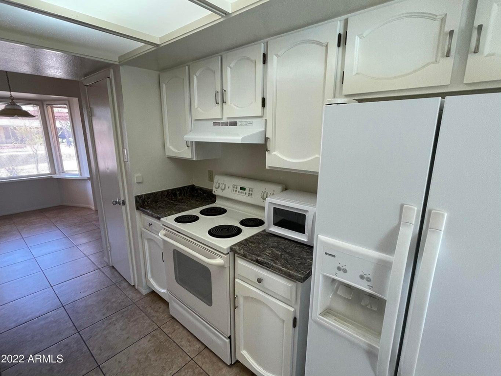 13243 N 47th Place - Photo 9