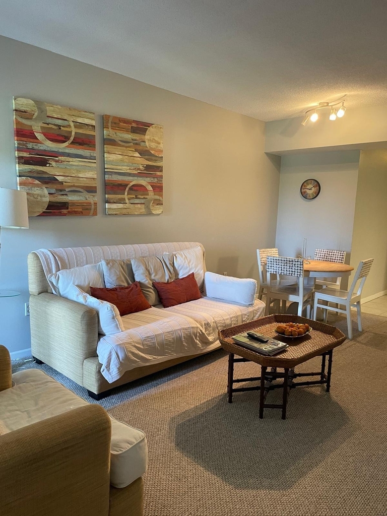 2060 Greenview Shores Boulevard - Photo 7