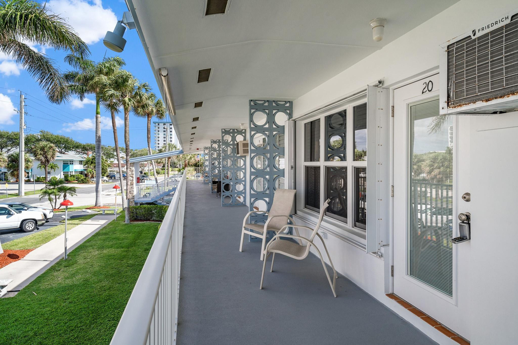 1110 N Riverside Drive - Photo 30