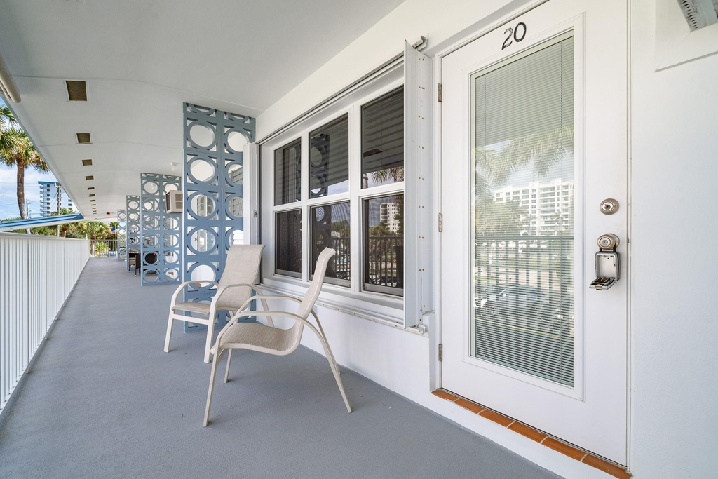 1110 N Riverside Drive - Photo 29