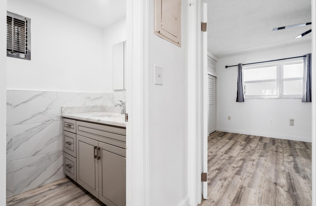1110 N Riverside Drive - Photo 18