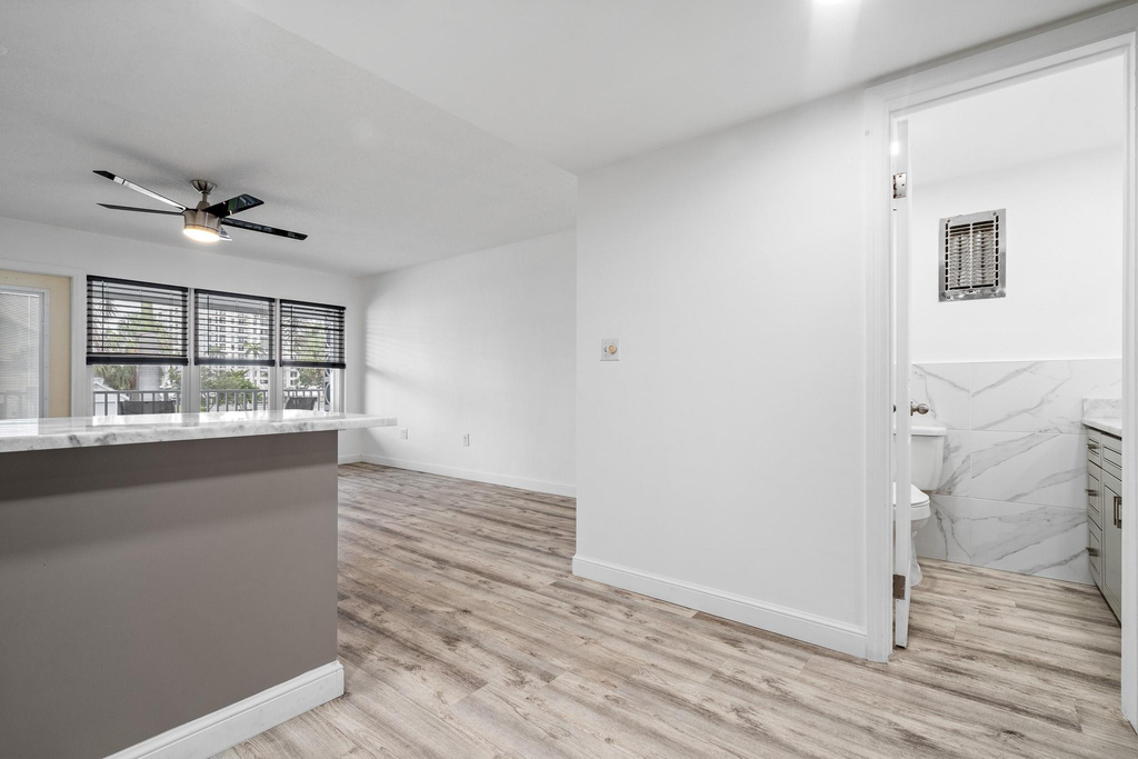 1110 N Riverside Drive - Photo 24