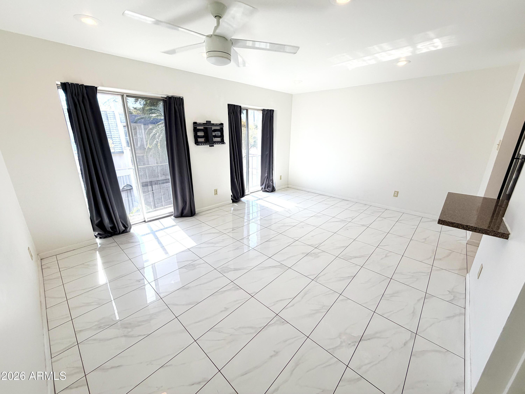 1016 E Osborn Road - Photo 3