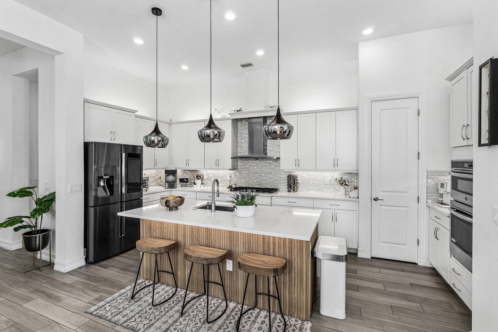 8795 Grand Prix Lane - Photo 39
