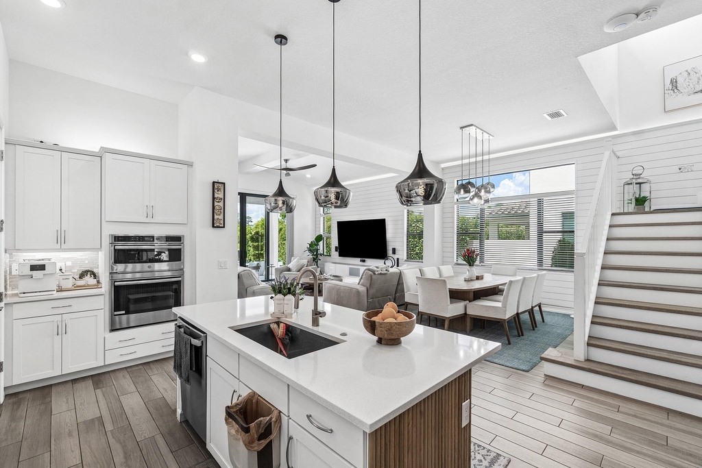 8795 Grand Prix Lane - Photo 43