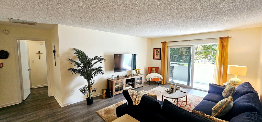 3212 Ne 12th Street - Photo 2