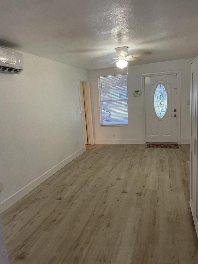 265 Ne 46th Street - Photo 1