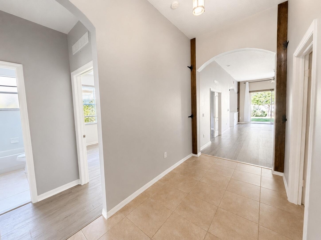 9980 Sw Stonegate Drive - Photo 1
