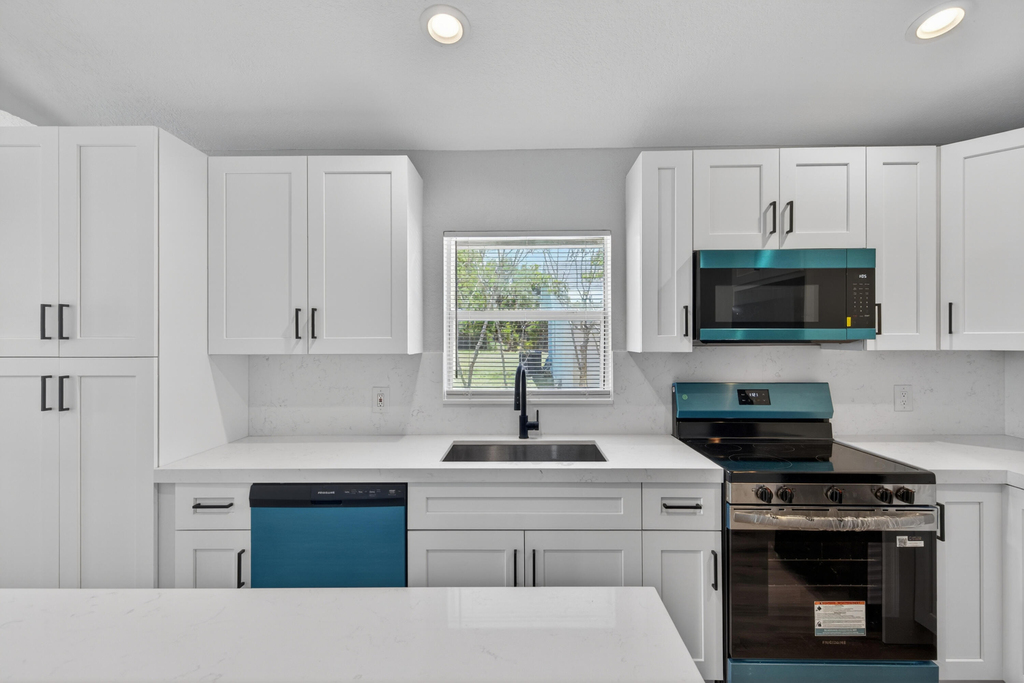 351 Nw 8th Avenue - Photo 8