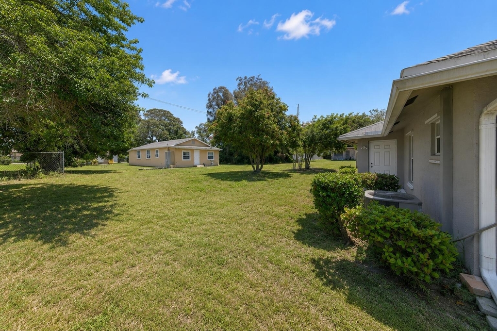 351 Nw 8th Avenue - Photo 30