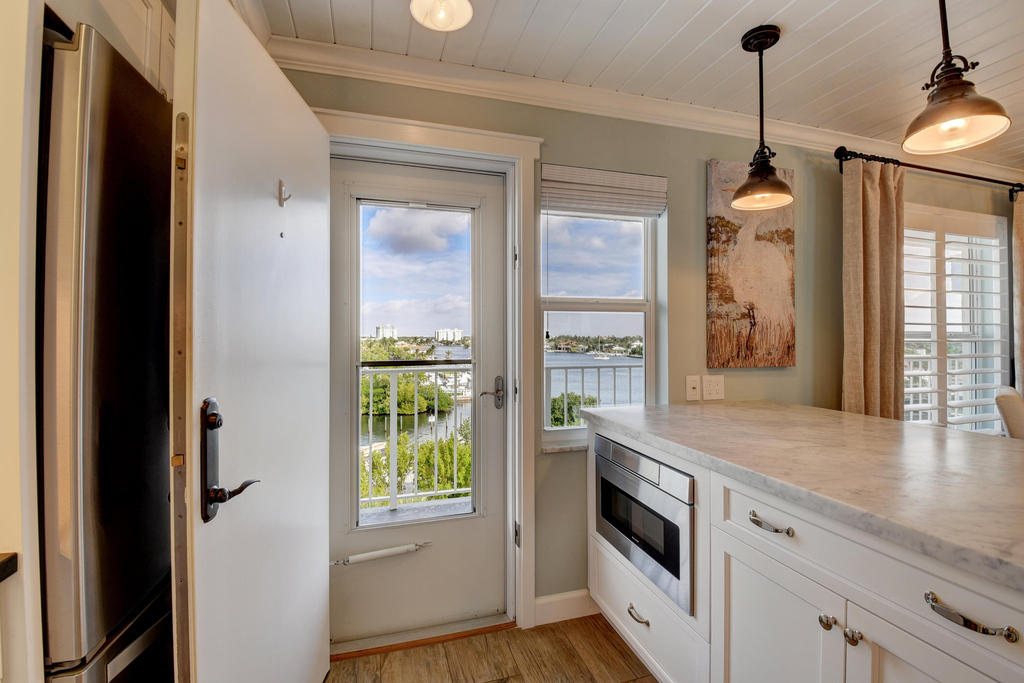1 Harbourside Drive - Photo 6
