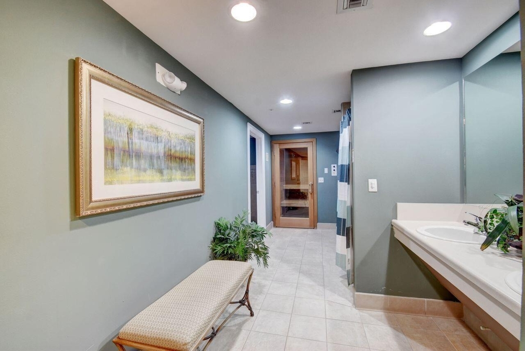 250 Ne 3rd Avenue - Photo 36