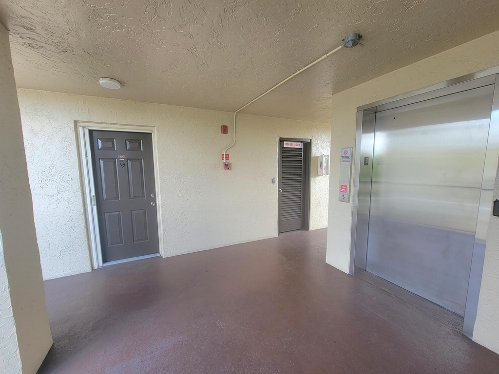 7900 Nw 50th Street - Photo 7