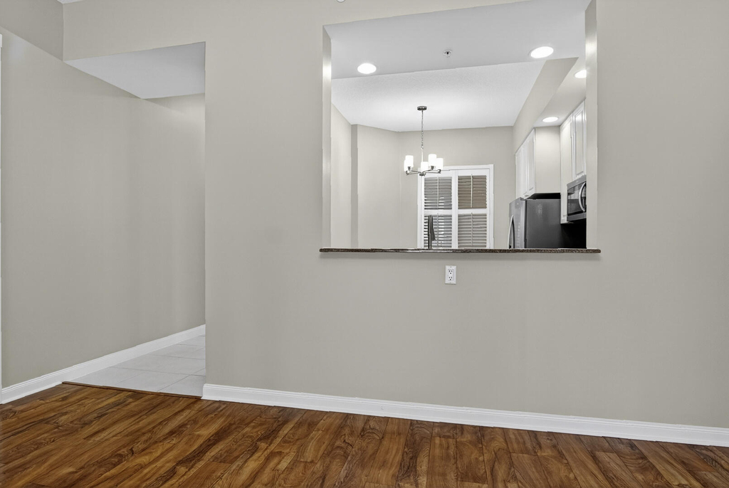 37 E Harbour Isle Dr Drive E - Photo 5