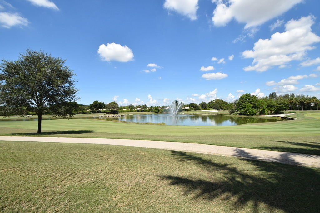 7563 Glendevon Lane - Photo 32