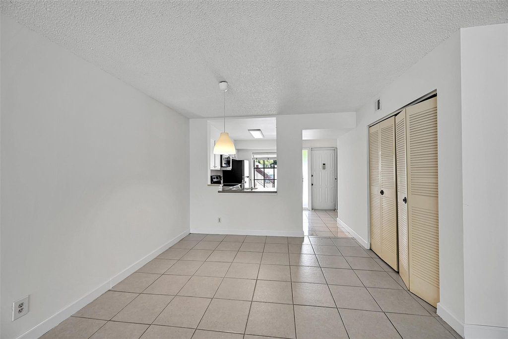 2297 Sw 15th Street - Photo 9