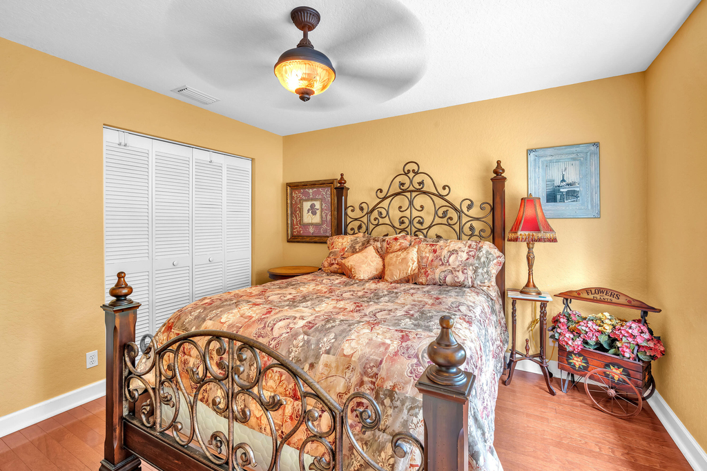 1888 Sw 53rd Avenue - Photo 16