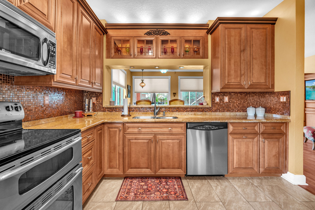 1888 Sw 53rd Avenue - Photo 11