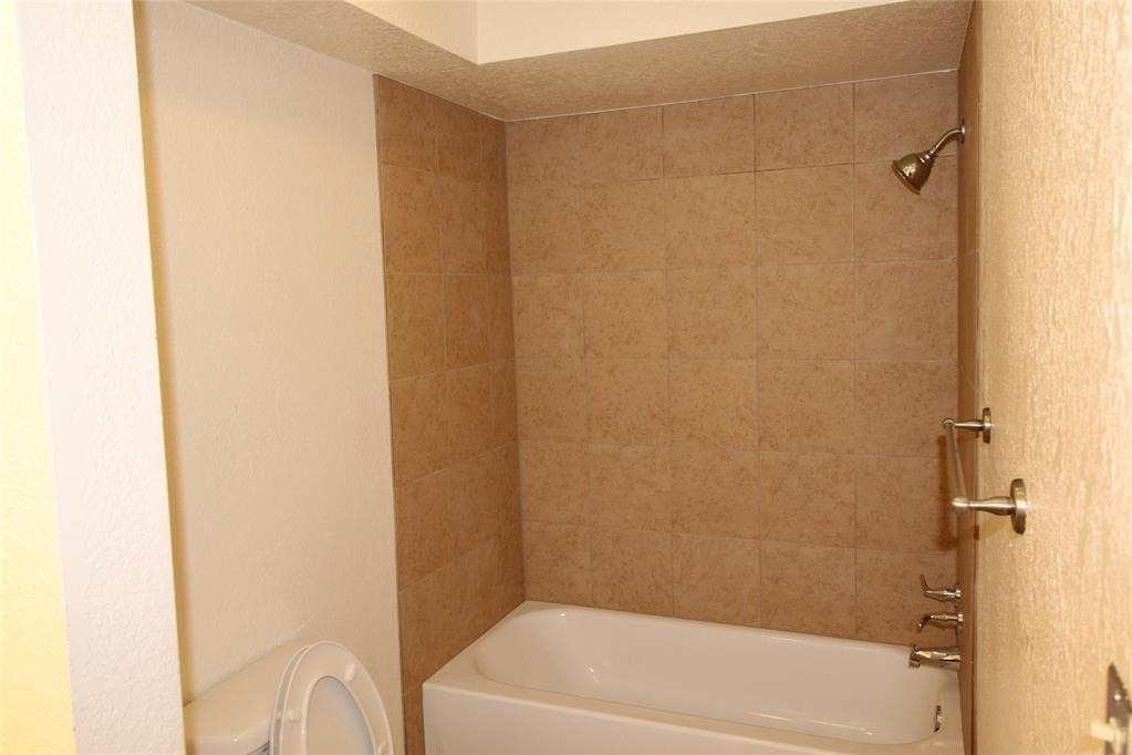 1901 Lindsey Street - Photo 36