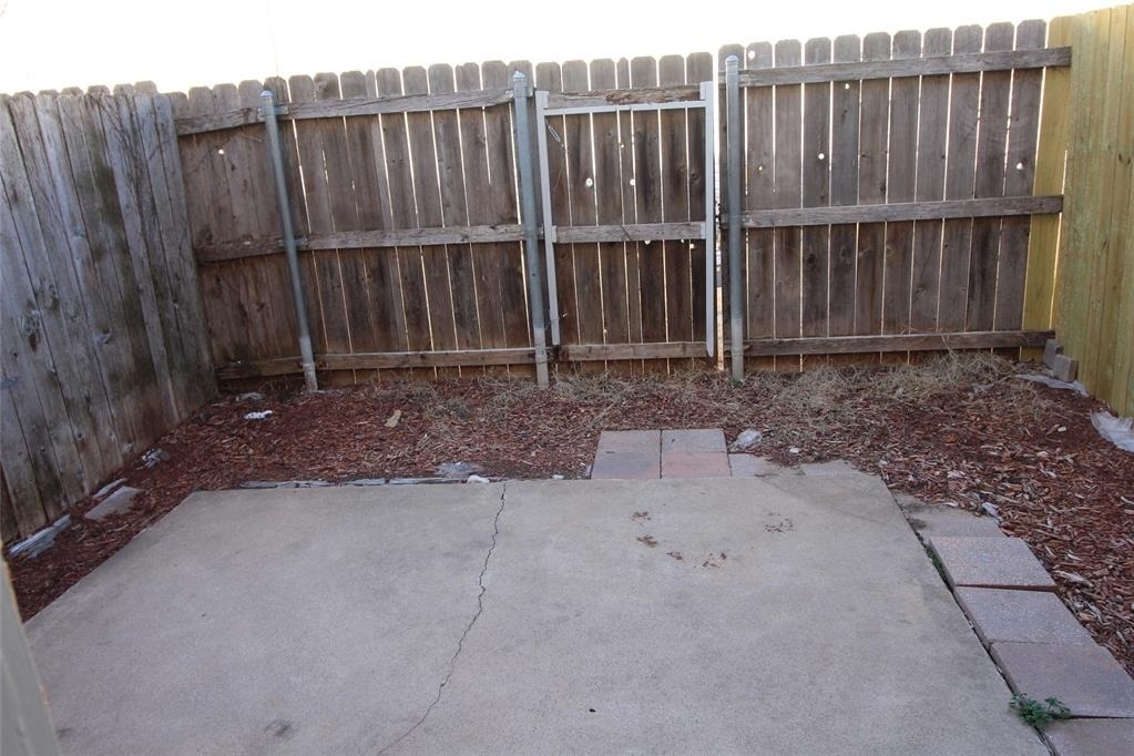 1901 Lindsey Street - Photo 7