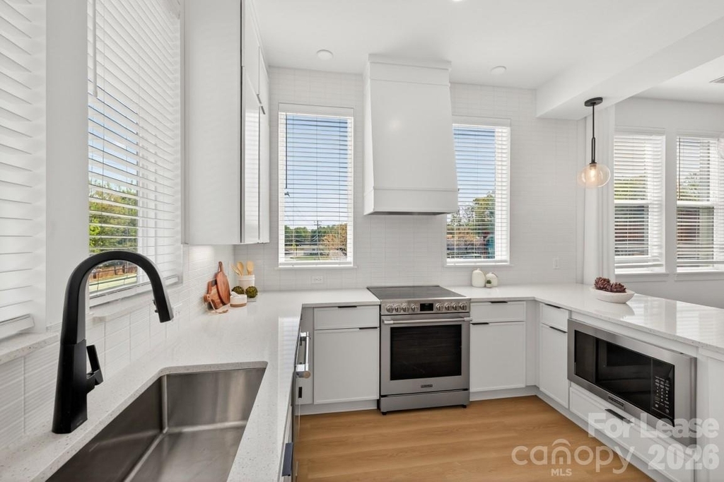 11902 Elm Lane - Photo 8