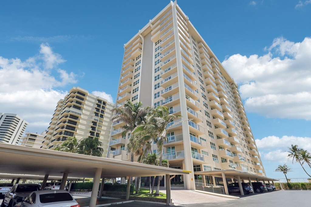 5440 N Ocean Drive - Photo 0
