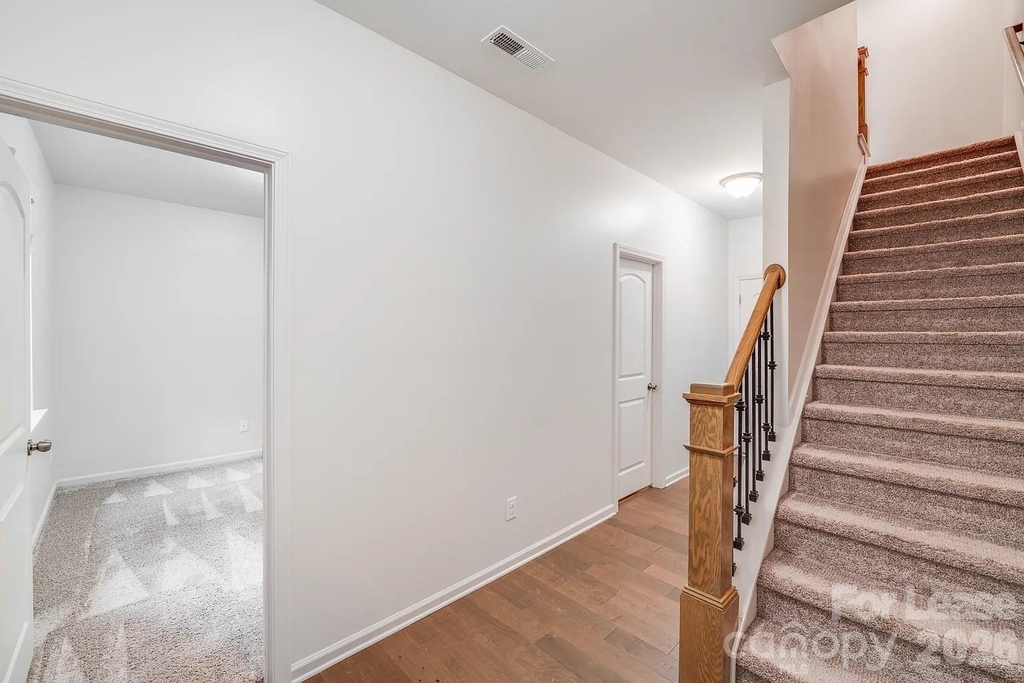 9420 Ainslie Downs Street - Photo 11