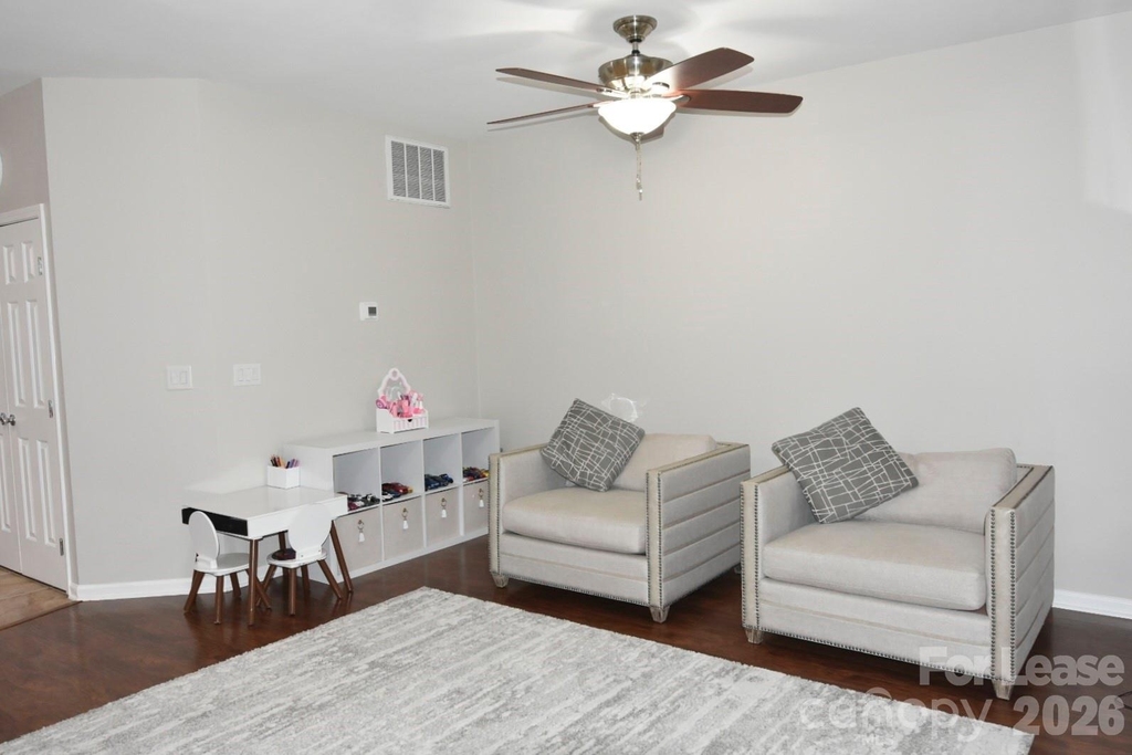 6985 Honey Tree Lane - Photo 2