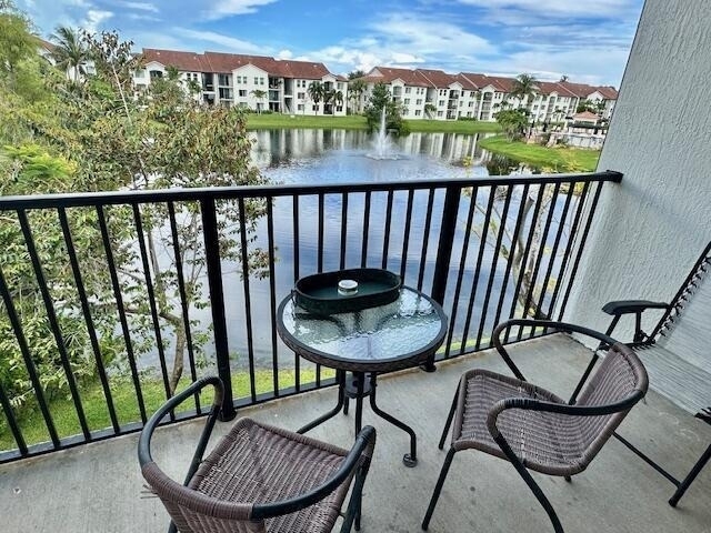 822 Villa Circle - Photo 2