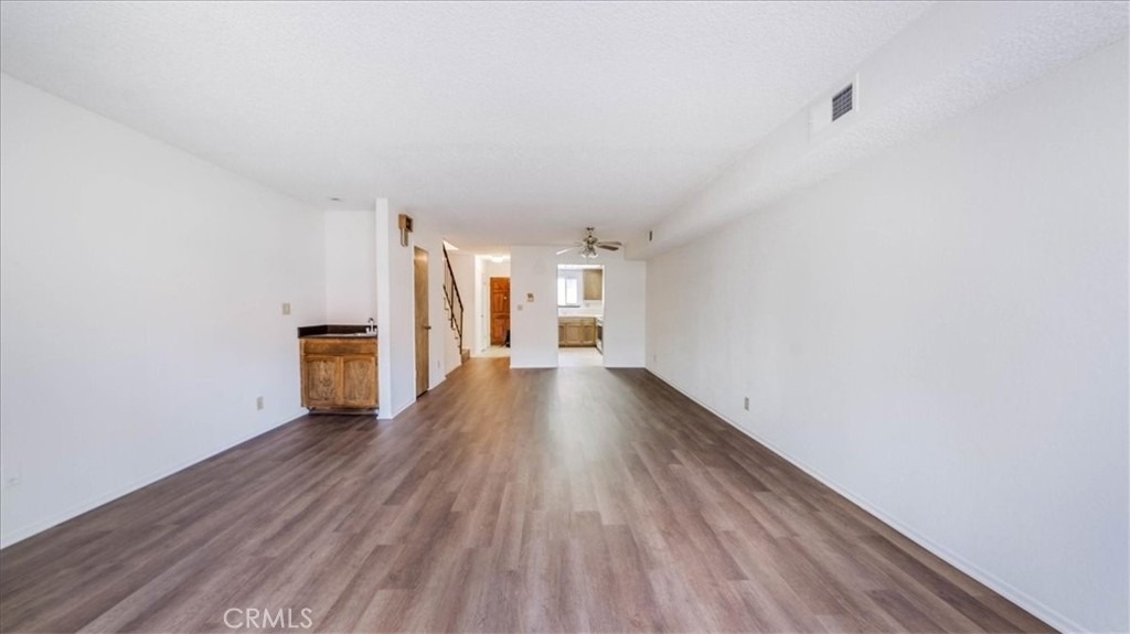 636 E Harvard Road - Photo 2