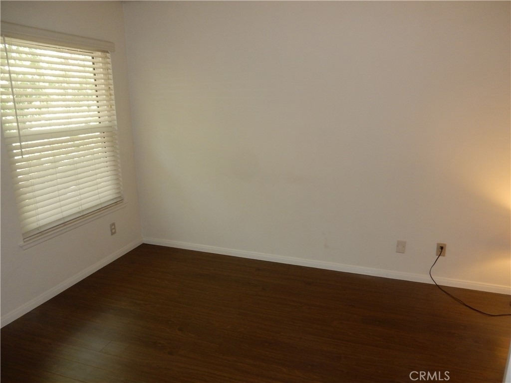 7101 Farralone Avenue - Photo 11
