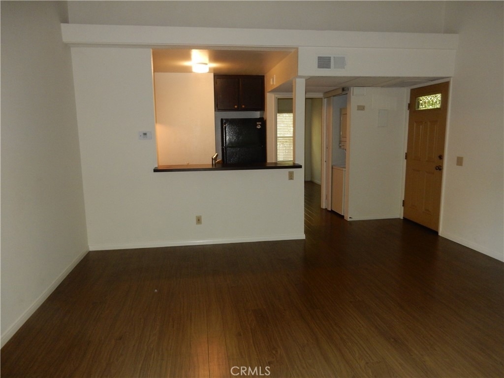 7101 Farralone Avenue - Photo 6