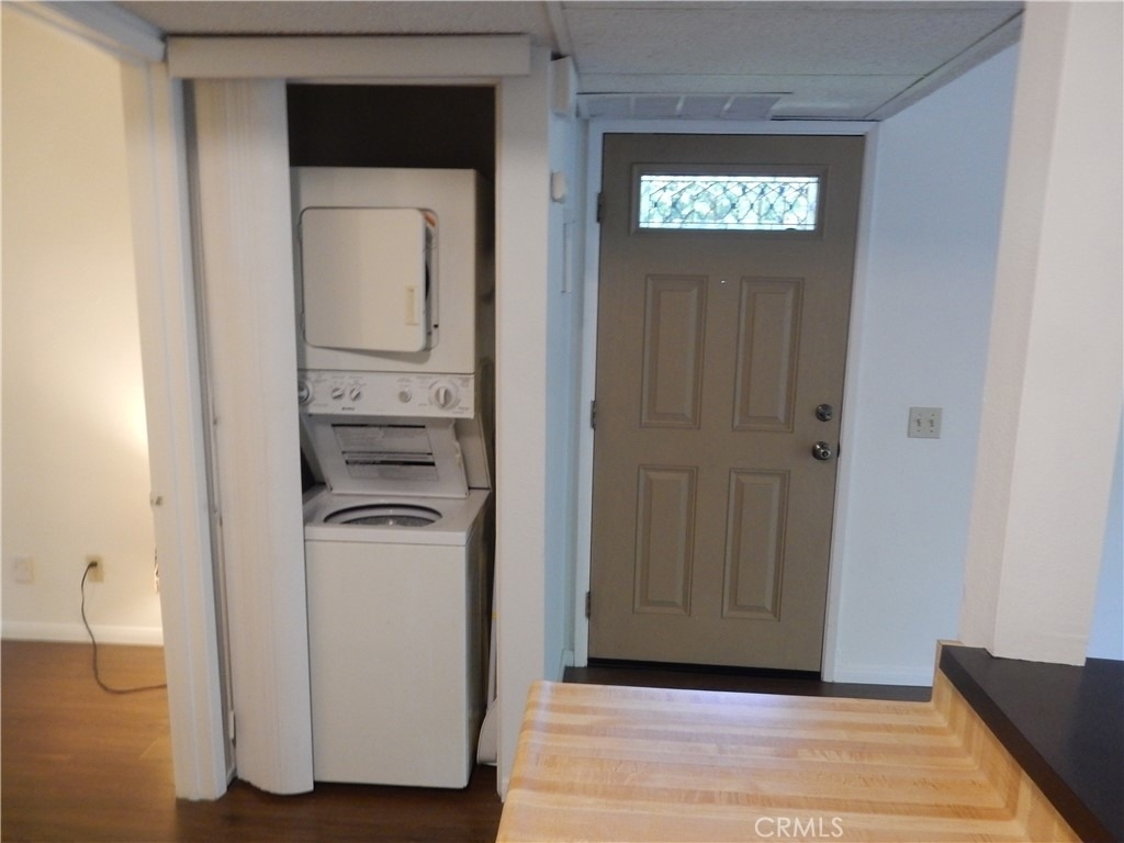 7101 Farralone Avenue - Photo 15