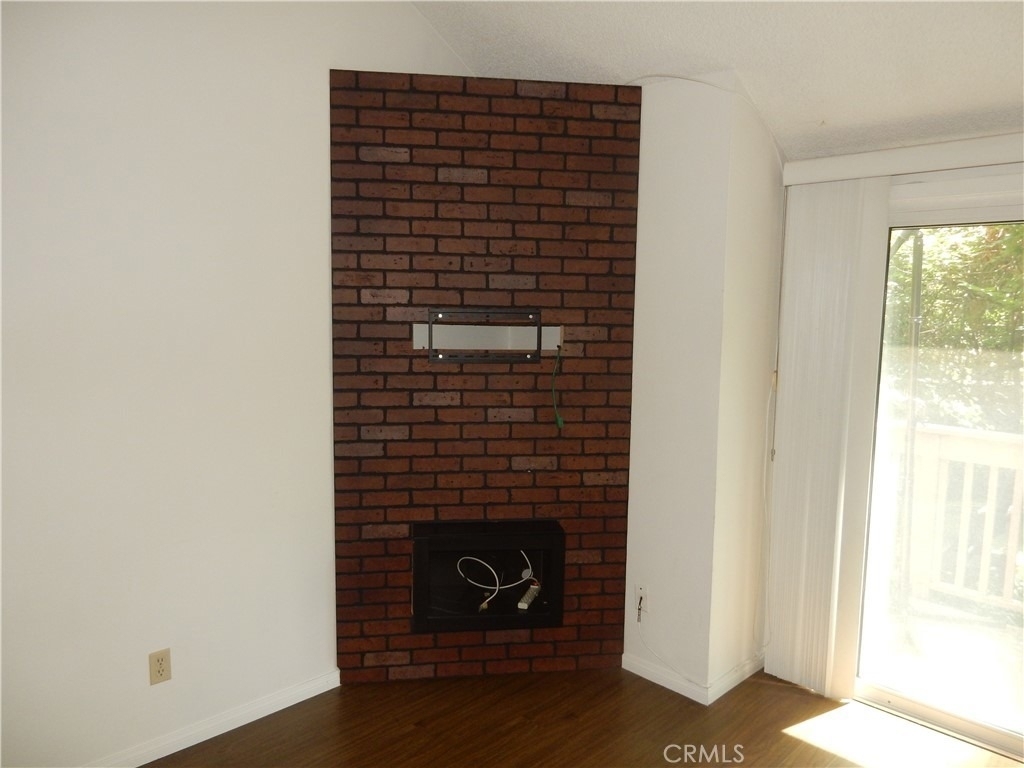 7101 Farralone Avenue - Photo 5
