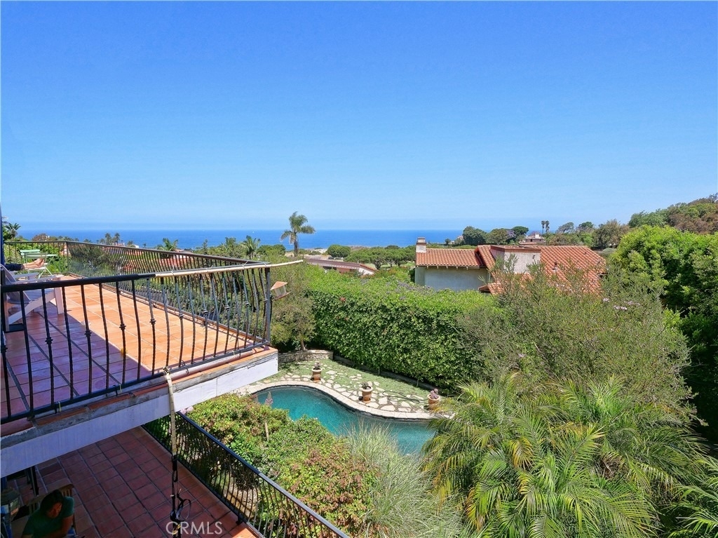 345 Palos Verdes Drive W - Photo 11