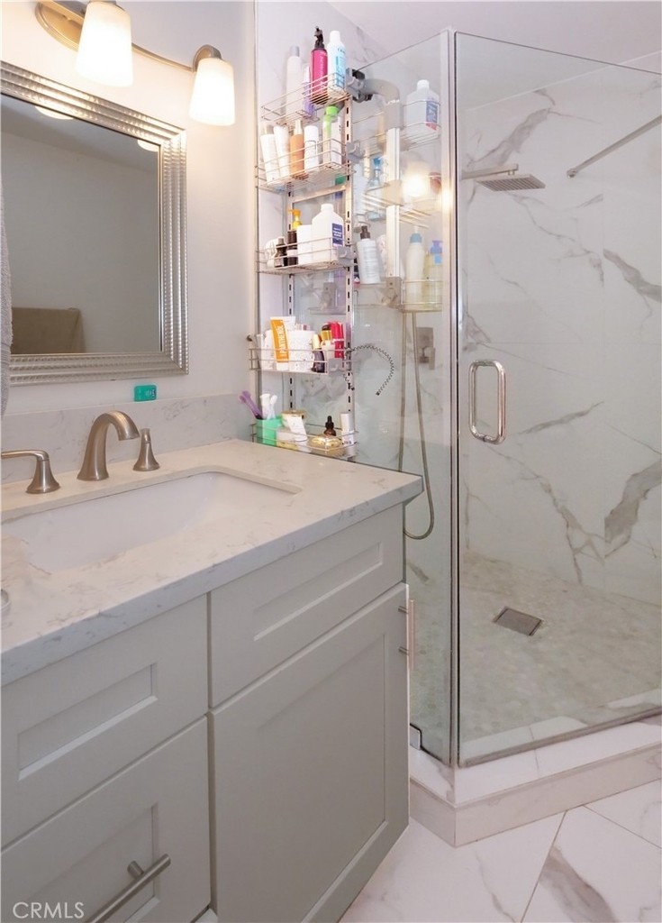 345 Palos Verdes Drive W - Photo 22