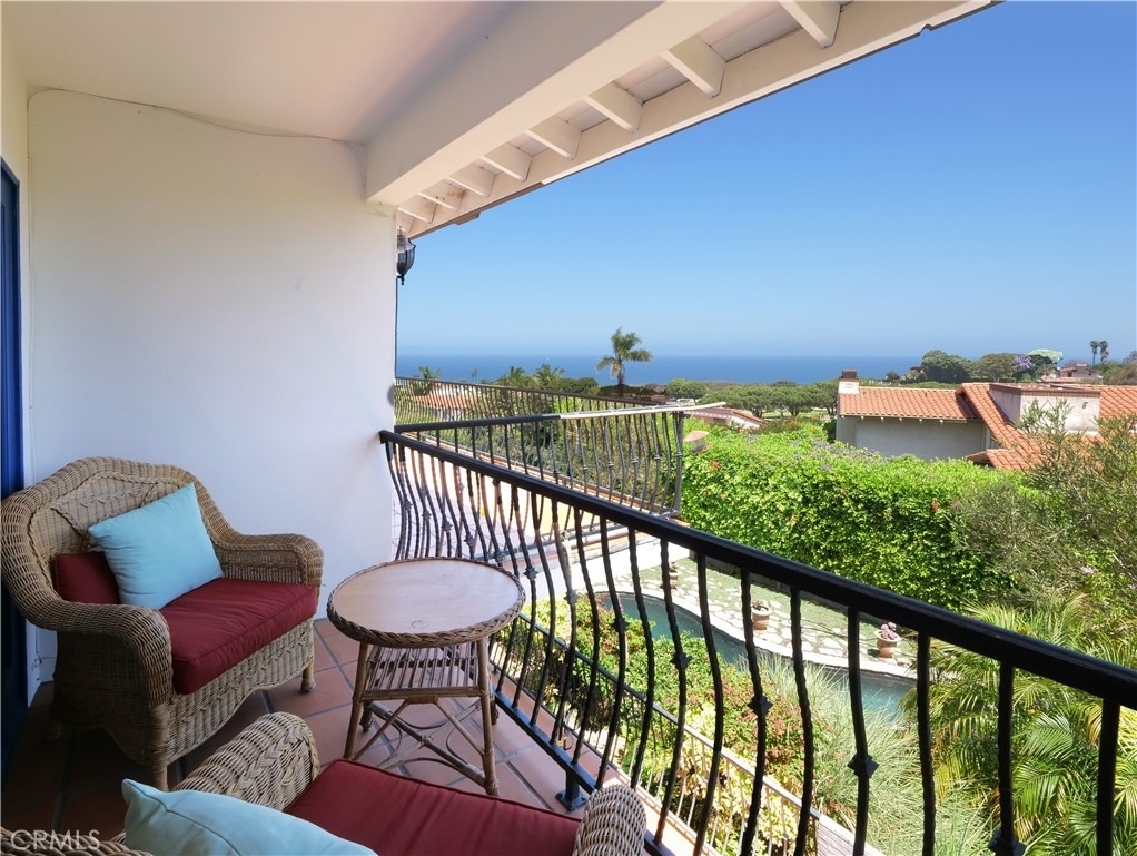 345 Palos Verdes Drive W - Photo 13
