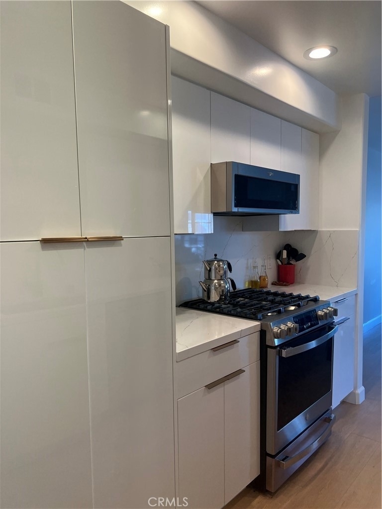 1817 Selby Ave - Photo 11