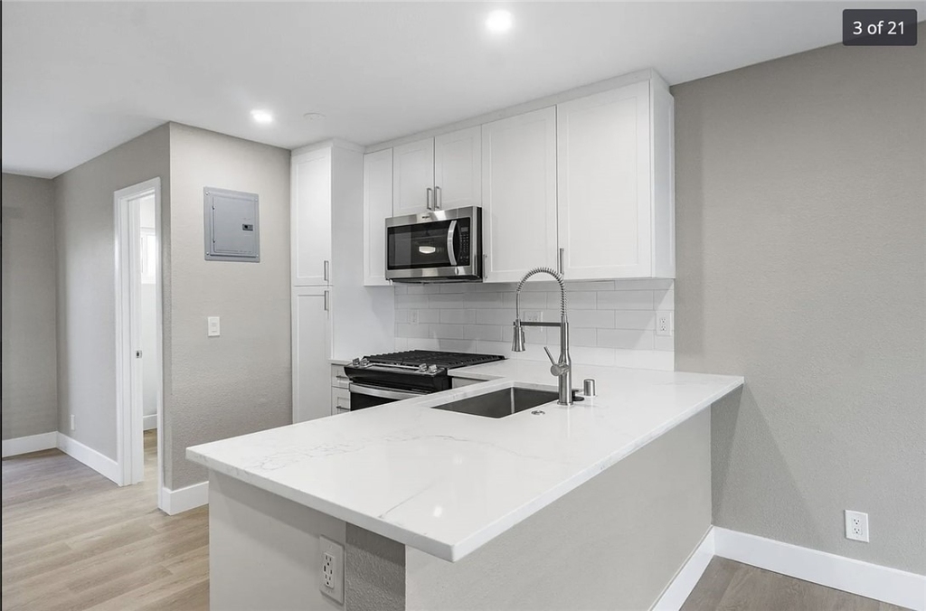 1024 Mission - Photo 2