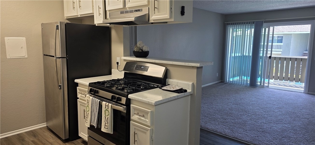 10601 Diana Avenue - Photo 0