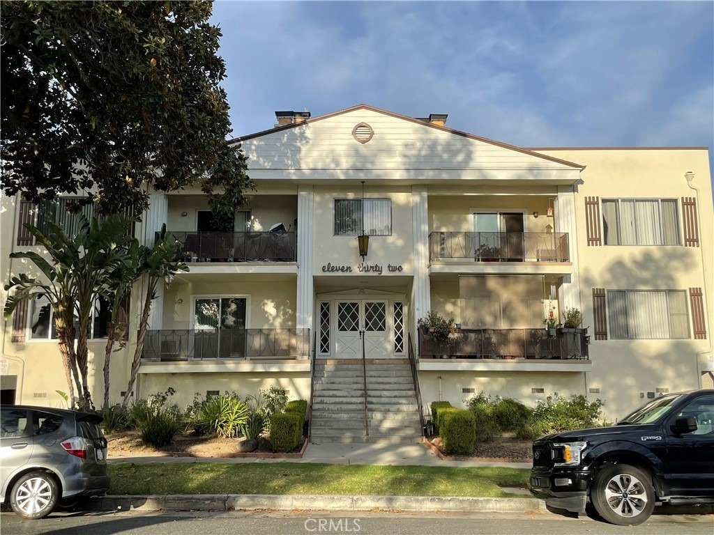 1132 N Stoneman - Photo 0