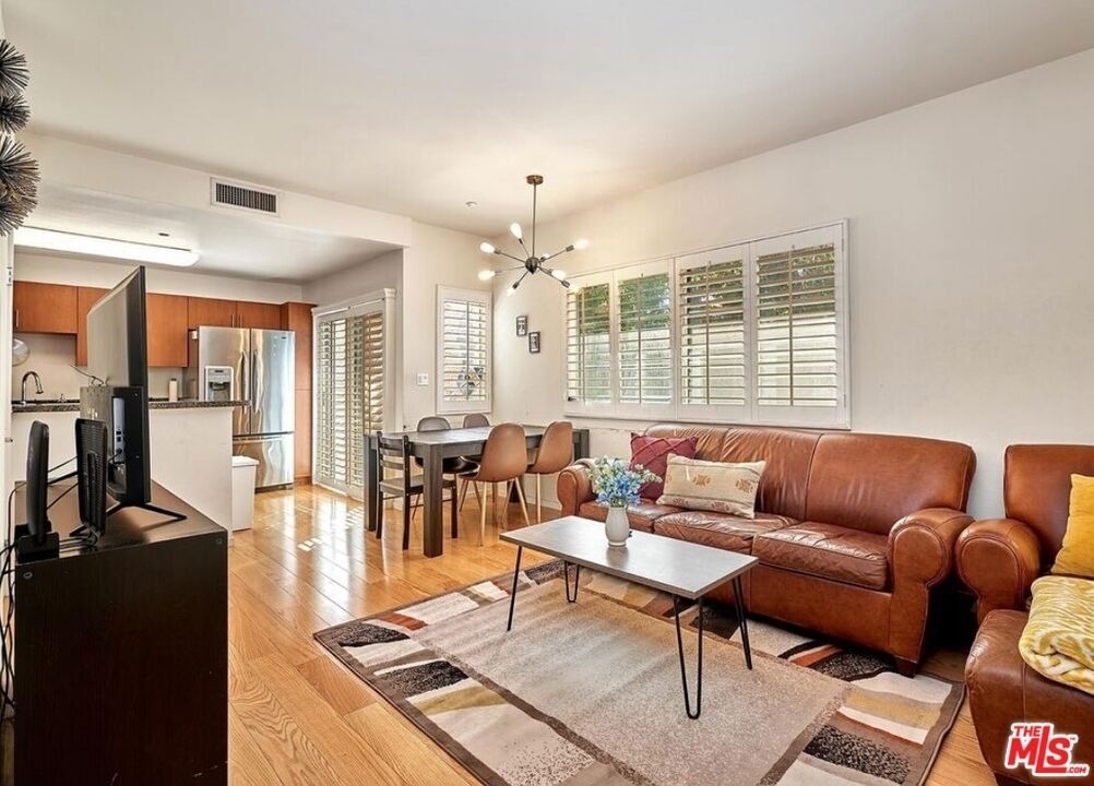 2864 Sunset Place - Photo 8